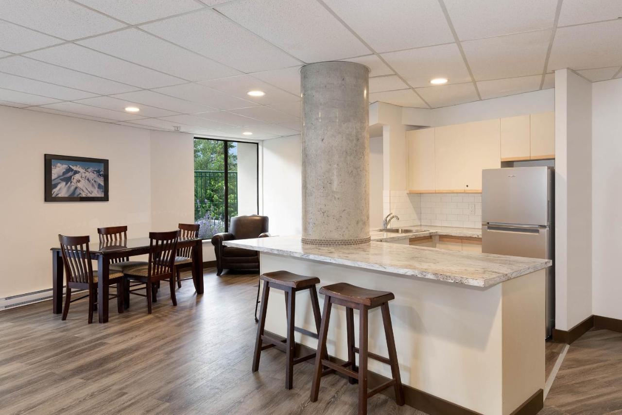 The Marquise By Whistler Premier Apartment ภายนอก รูปภาพ
